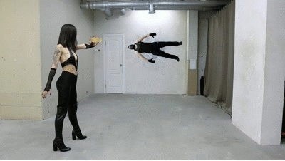 Super Tiffany in defense of the city Super Tiffany in defense of the city